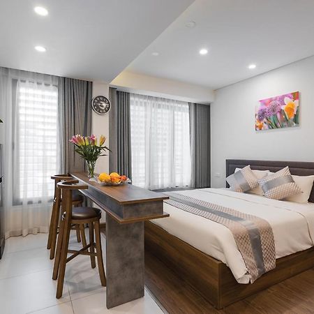 Narcissus Hotel & Apartment ハノイ市 エクステリア 写真