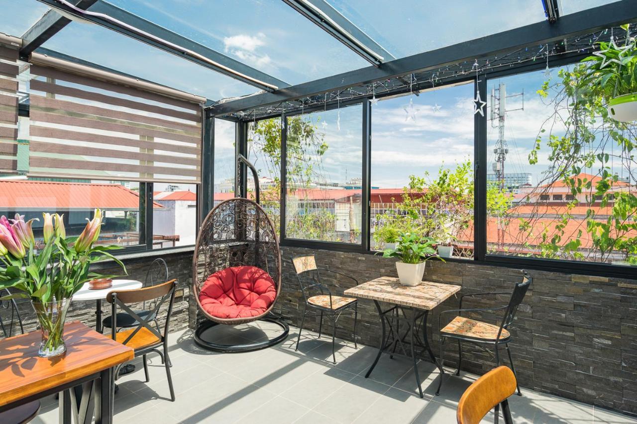 Narcissus Hotel & Apartment ハノイ市 エクステリア 写真